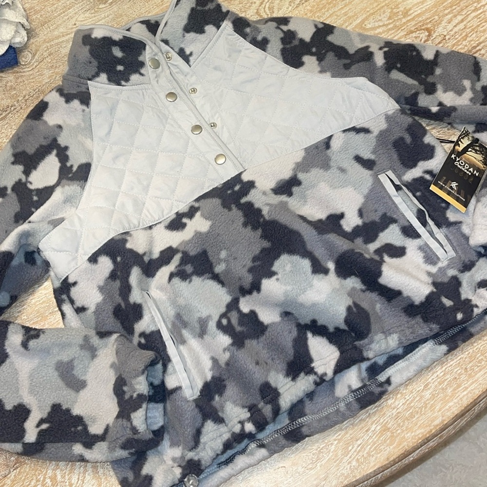 Kyodan Outdoor fleece Jacket Size M gray camouflage print pullover warm …